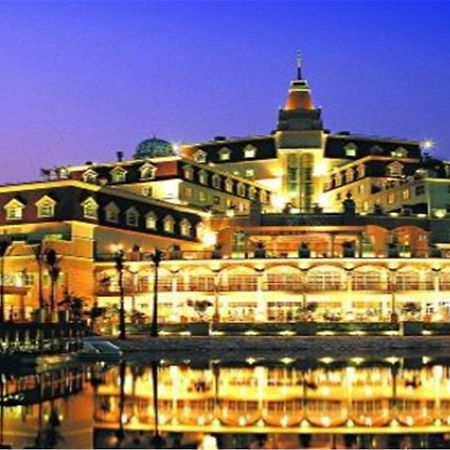 Clifford Golden Lake Hotel Foshan Exterior photo