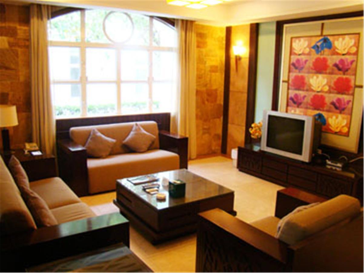 Clifford Golden Lake Hotel Foshan Exterior photo